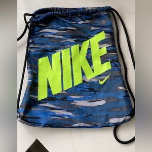 Nike drawstring bag